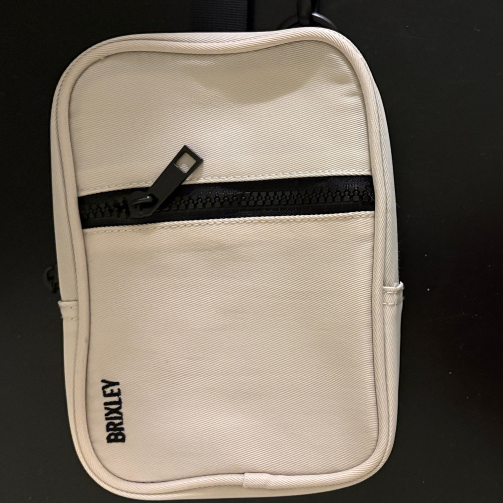 Coastal Brixley Crossbody Sling
